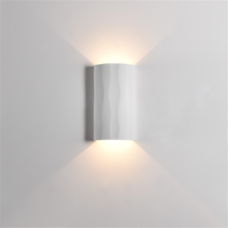 up and down led wall light fixture