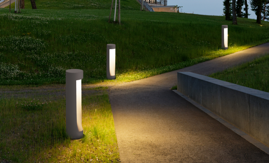 Concrete bollard Lamp