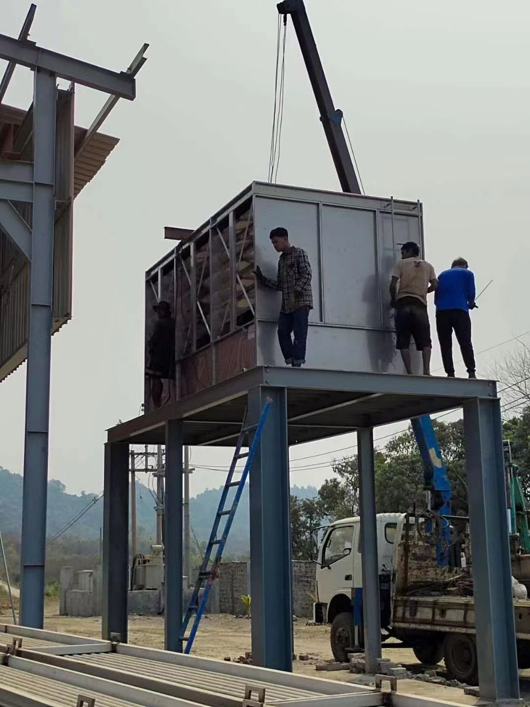 মায়ানমার থান্ডওয়েতে 120 টন বরফ তৈরির কারখানা নির্মাণ