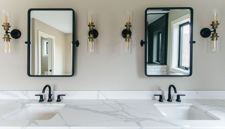 What are the advantages of using quartz stone countertops on bathroom cabinets