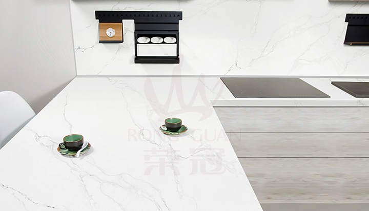 Which is better, natural marble or quartz stone ？