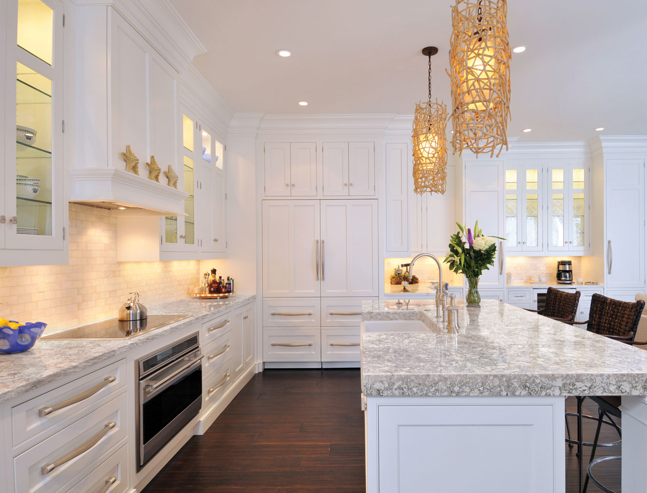 Will the white quartz kitchen countertop turn yellow?