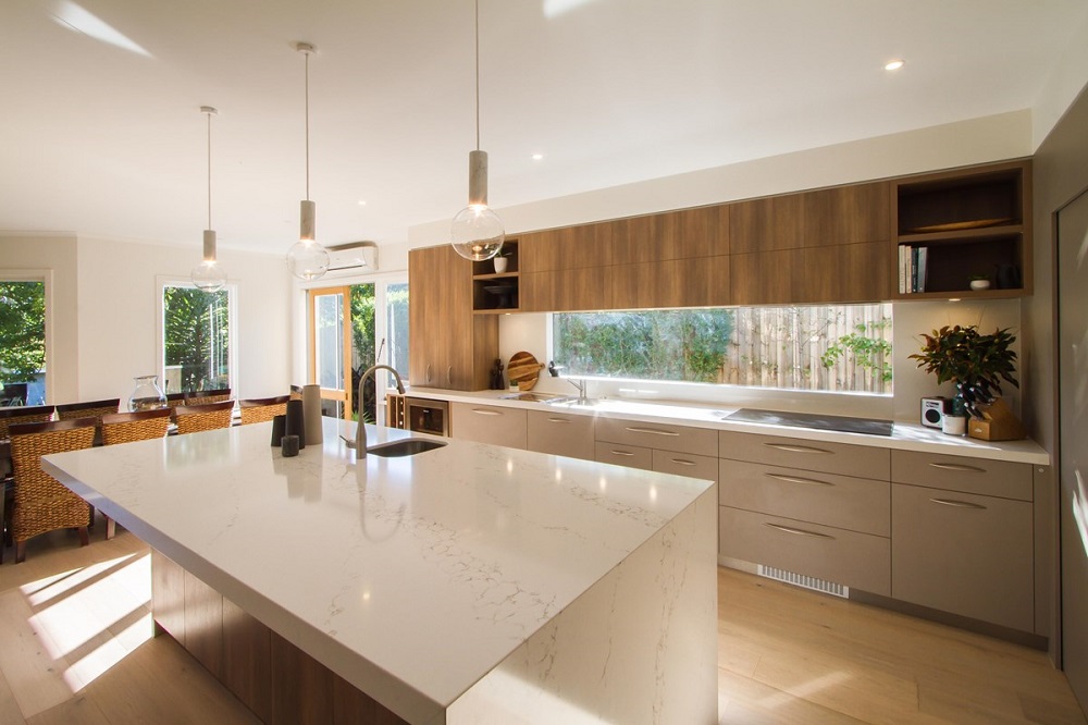 Can you place a hot pan on a quartz stone countertop?