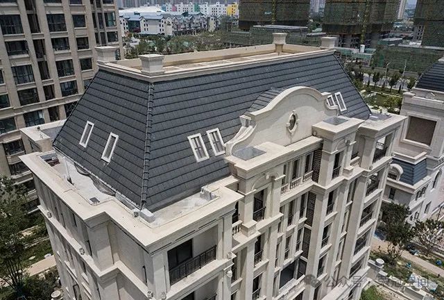 What are the Dimensions of Flat Clay Roof Tiles?