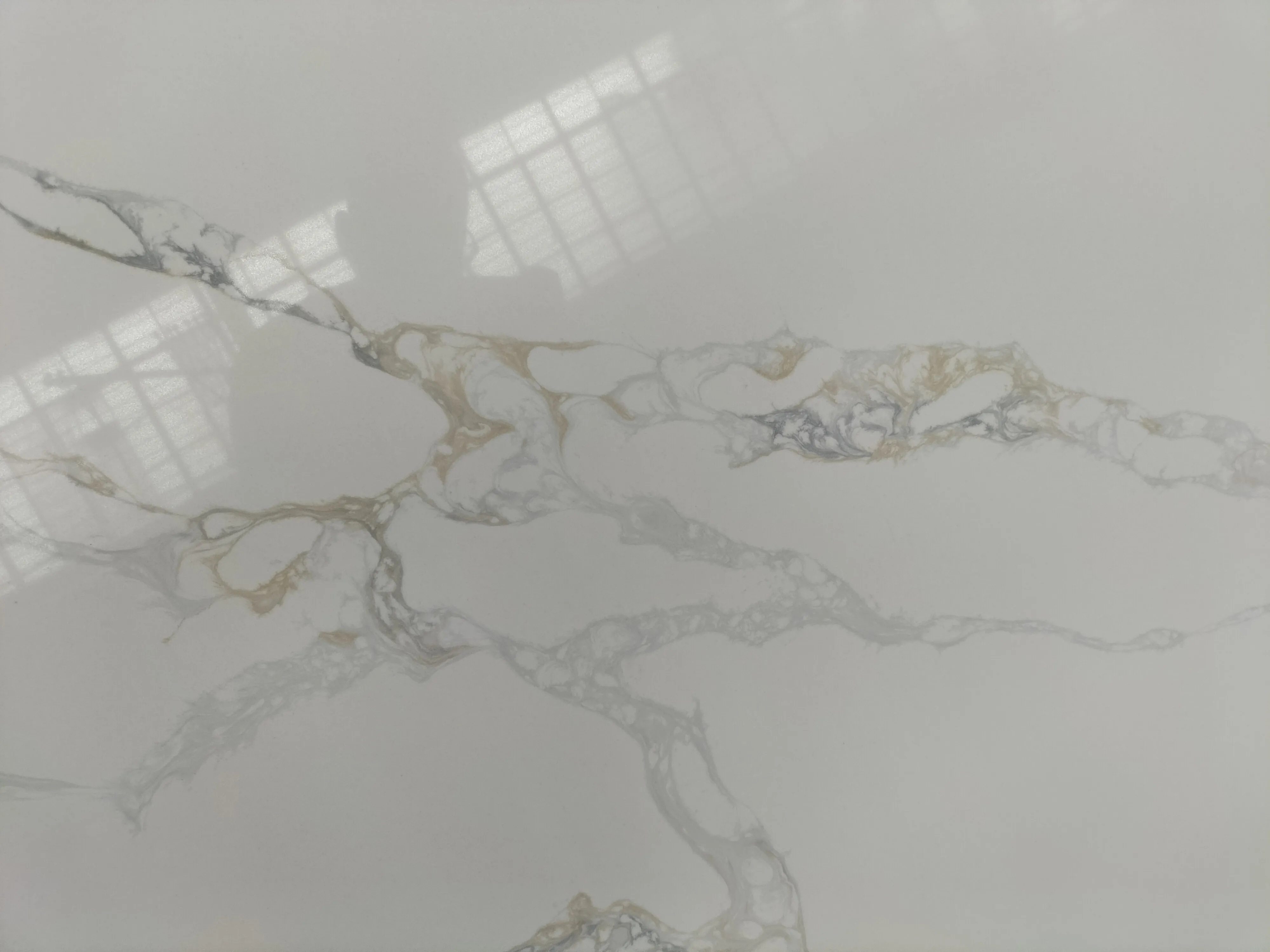 Carrara Quartz and Calacatta Quartz