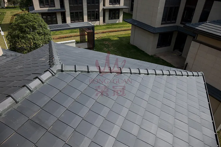 How to prevent water accumulation on flat clay tile roof? How to prevent water accumulation on flat clay tile roof?
