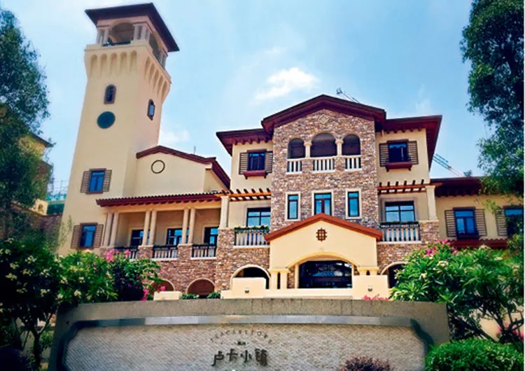 In which areas are roman clay roof tiles most suitable?