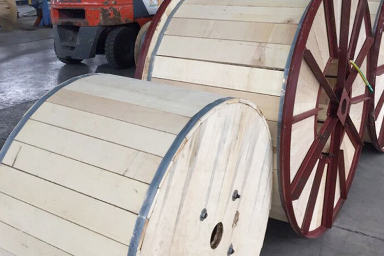 तार और केबल की निर्यात पैकेजिंग