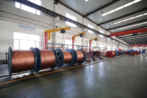 Informe mensual de materias primas para cables (aluminio) de mayo de 2023