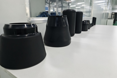 ケーブルアクセサリの材料