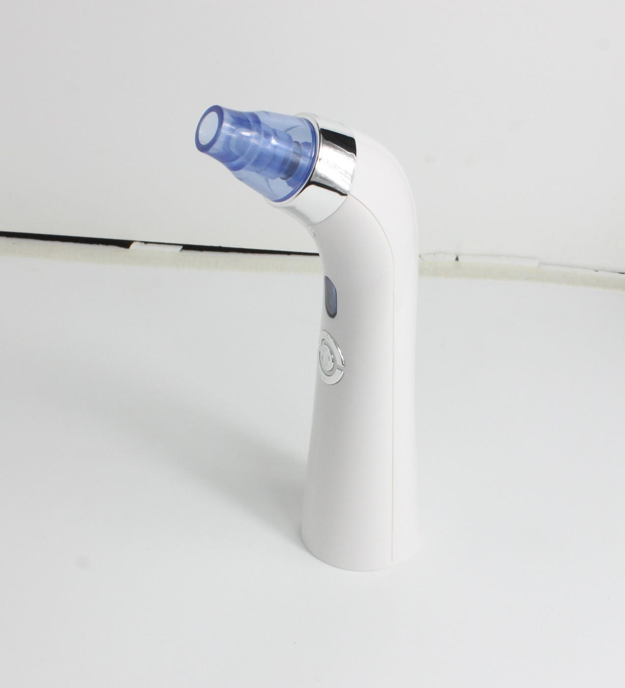 Micro Diamond Dermabrasion Machine Electric Blackhead Remover Vacuum Pore Shrinking Vacuum Cleaner for Face