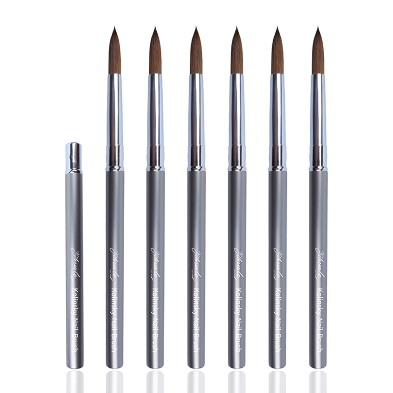 Buon set di pennelli per nail art in acrilico