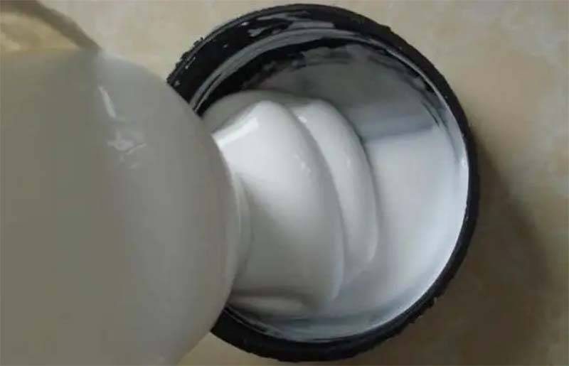 Natural latex defoamer