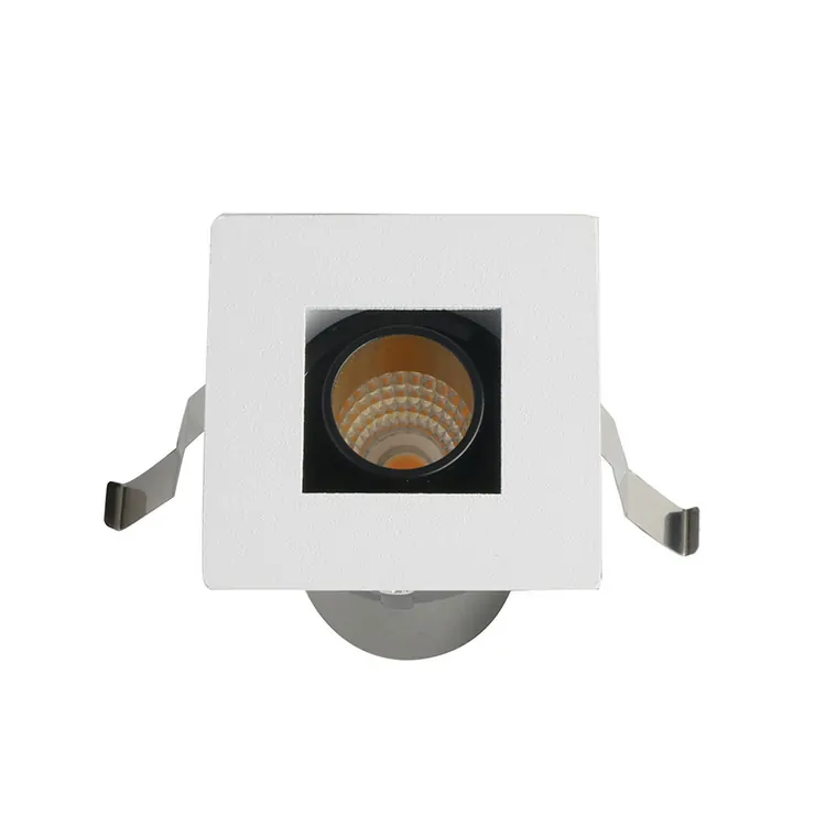 LED-Strahler mit kleinem Loch