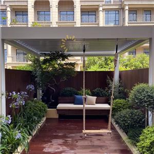 Pergola da giardino in alluminio da esterno con tetto a persiana