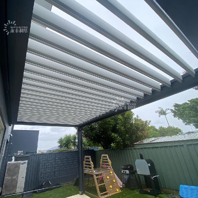 Aluminum Outdoor Pergola Bioclimatic With Roof