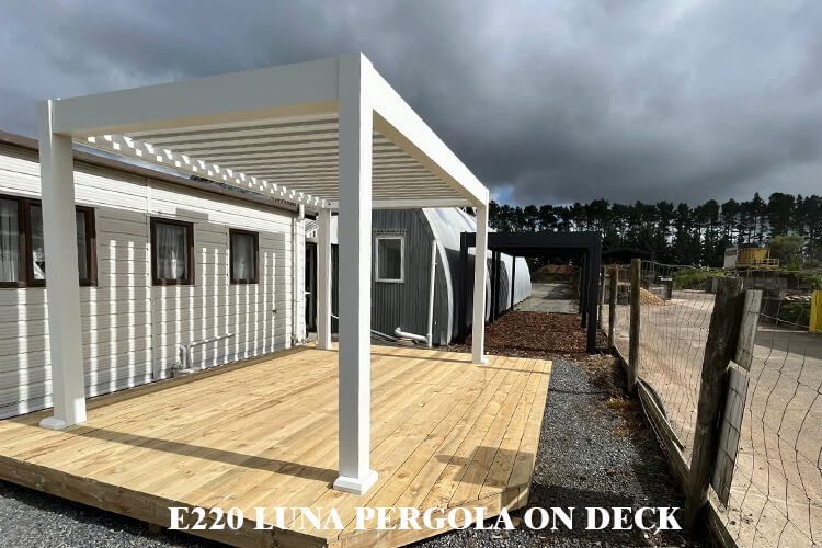 Pergola 4x3M Di Atas Dek