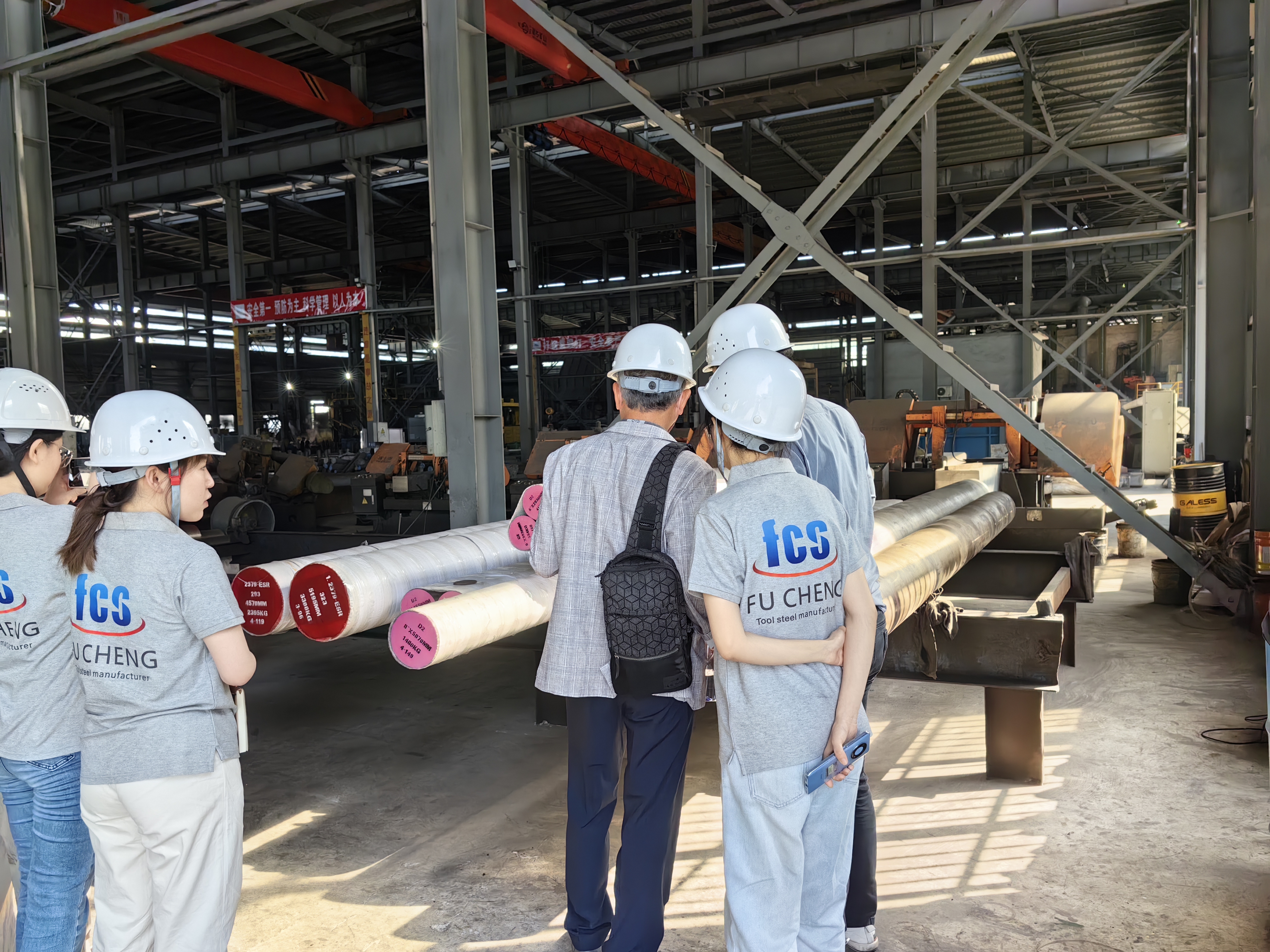 Welcome Korean customers to visit our factory!