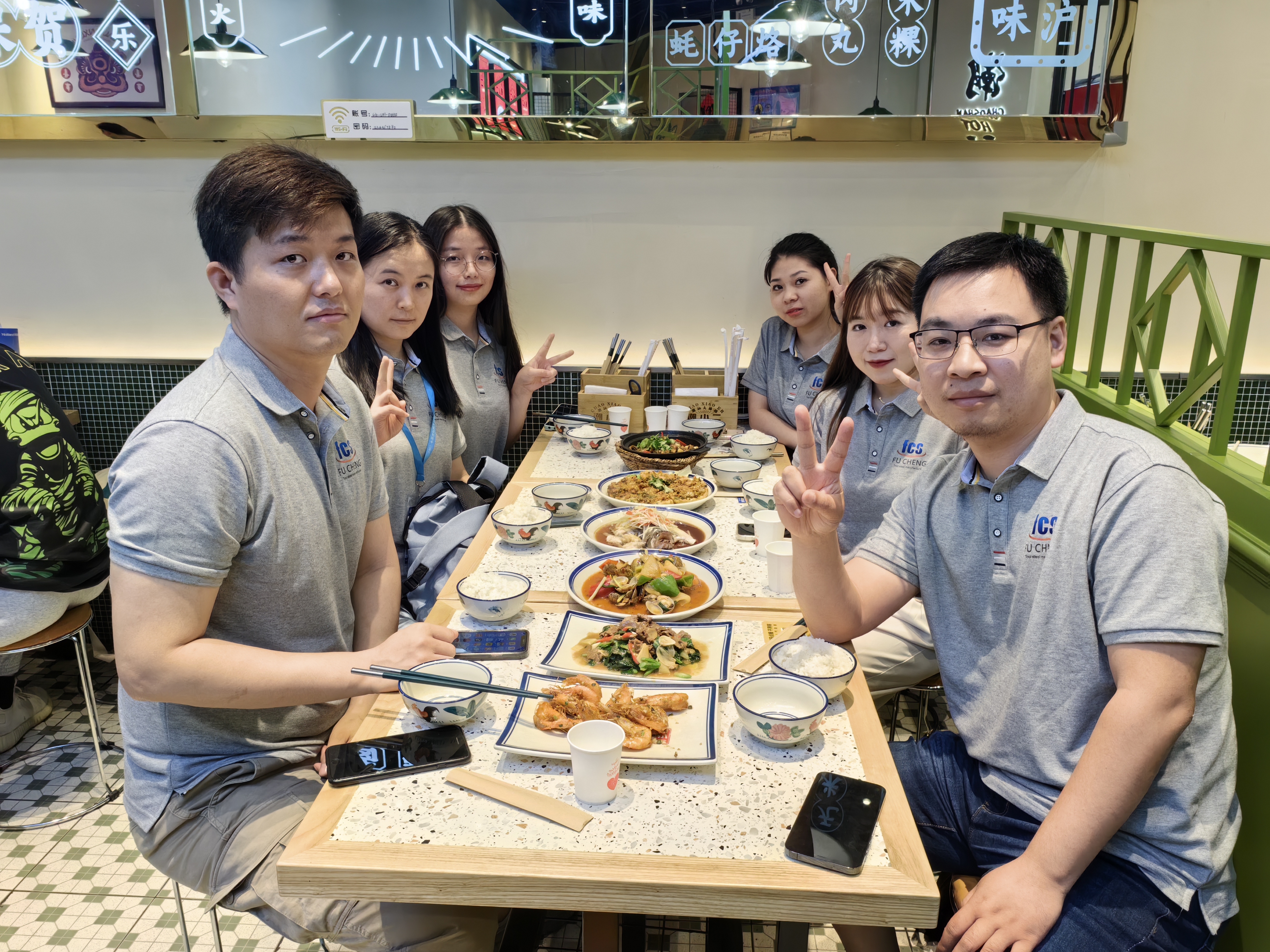 Hoạt động xây dựng nhóm FCS