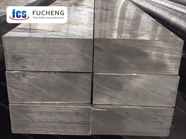 Y4 Инструментална стомана за гореща работа