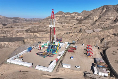 ¡Grandes noticias! ¡La Corporación Nacional de Petróleo de China descubrió aquí un gran yacimiento petrolífero con una capacidad de más de 100 millones de toneladas!