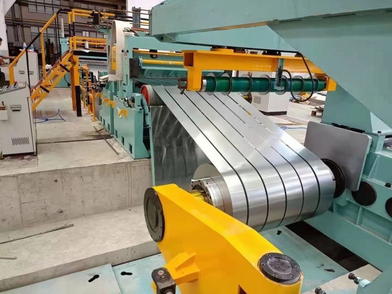 Машина для резки рулонов нержавеющей стали
