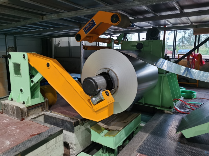 Линия продольной резки рулонного алюминия