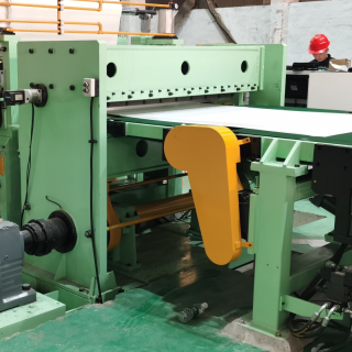 High Accuracy Cut-to-length Line