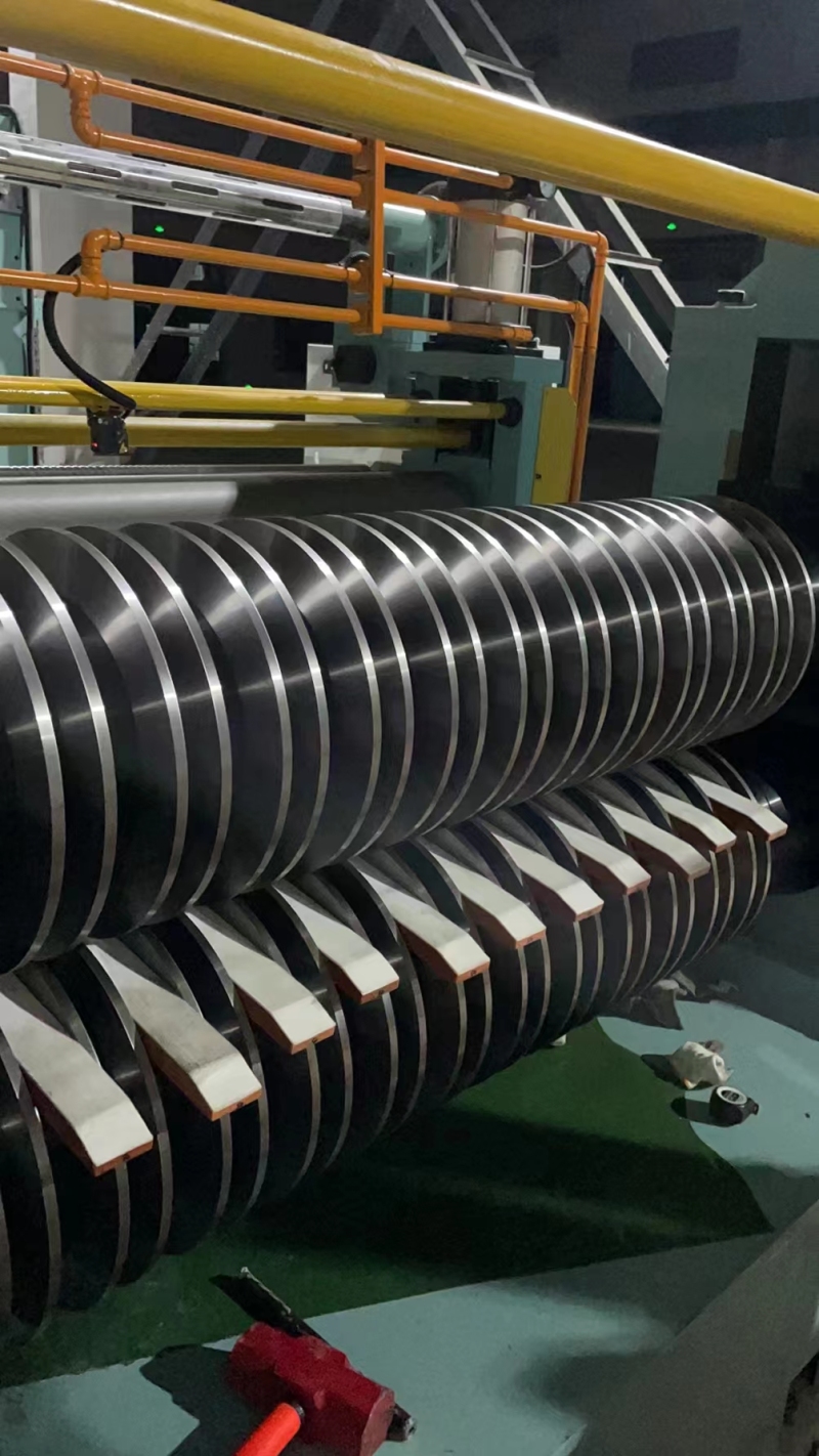 Резак СКД 11 для продольной резки металла