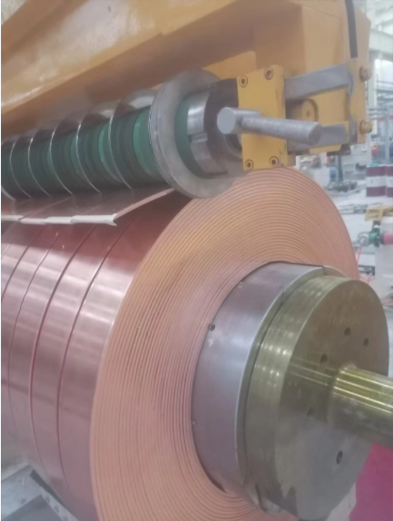 ligne de refendage de bobines de cuivre de précision