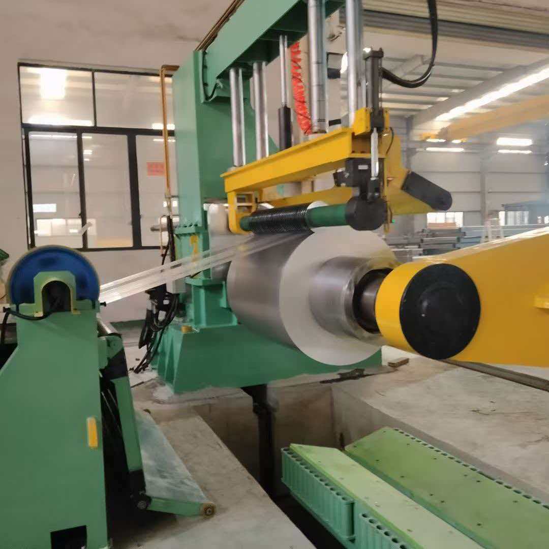 Coil slitting line