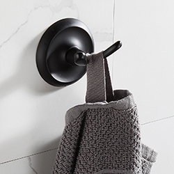 Bathroom towel bar set