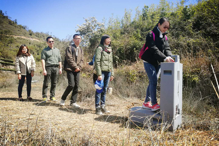 TOPPLA tragbare Handwaschstation für Camping