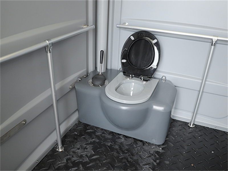 Benefits of Portable Toilet Enclosures