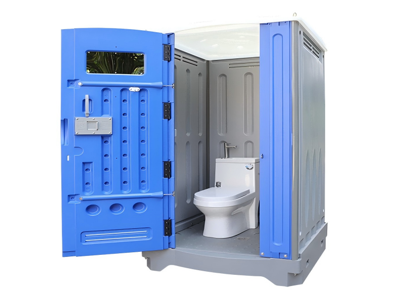 Paano gumagana ang isang flushable portable toilet?