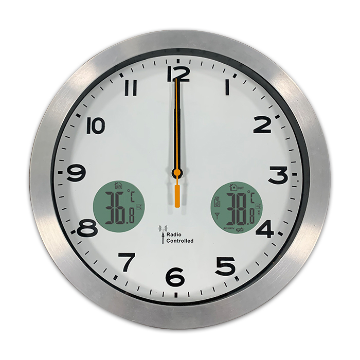 Wall Clock With Indoor And Outdoor Temperature