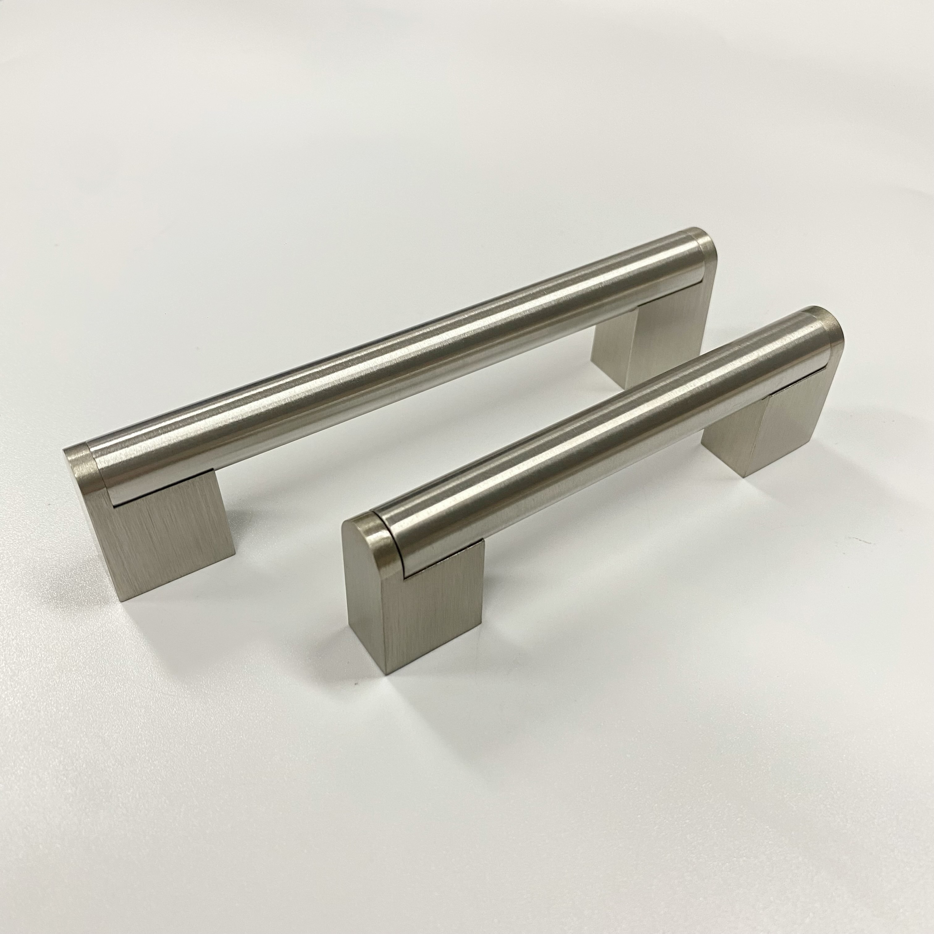 Zinc alloy cabinet handles made in China