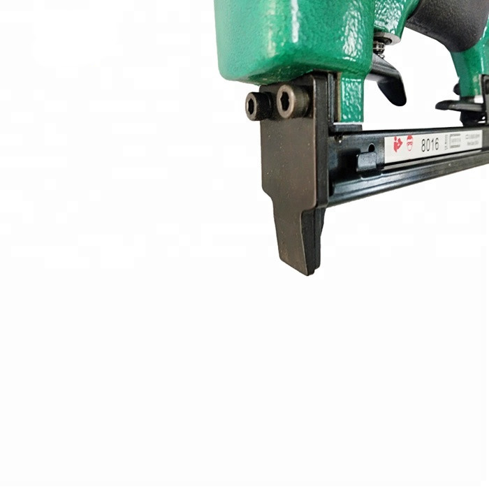 21 Gauge 8016 Pneumatic Stapler