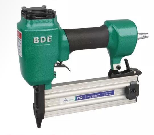 Clavadora neumática Brad F50 de calibre 18