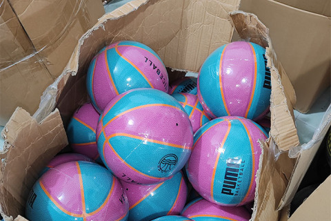 100 pcs new customized basketballs ready to ship out to USA