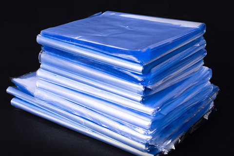 هناك العديد من المتطلبات في عملية النقل في فيلم قابل للتقلص بالحرارة.