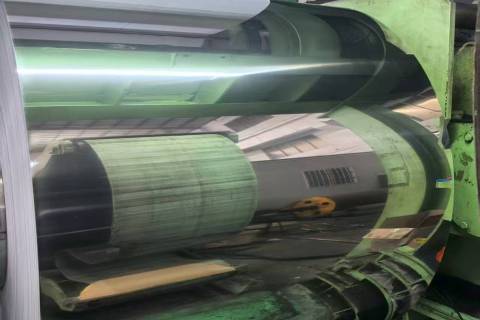 Paslanmaz çelik levhaların haddeleme işlemi ve bunun avantajları ve dezavantajları