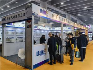 51. Čína Guangzhou International Furniture Expo úplně končí