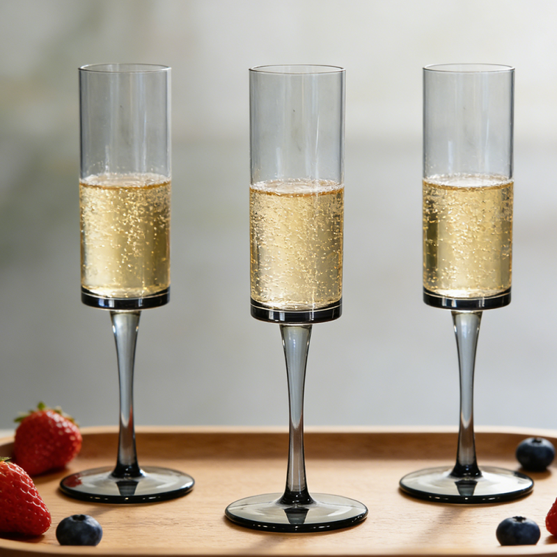 Elegant 5.6oz Shatterproof Champagne Glasses