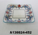 cake tray with flower design
