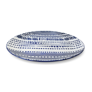 Керамическая овальная тарелка с синими точками для кухни