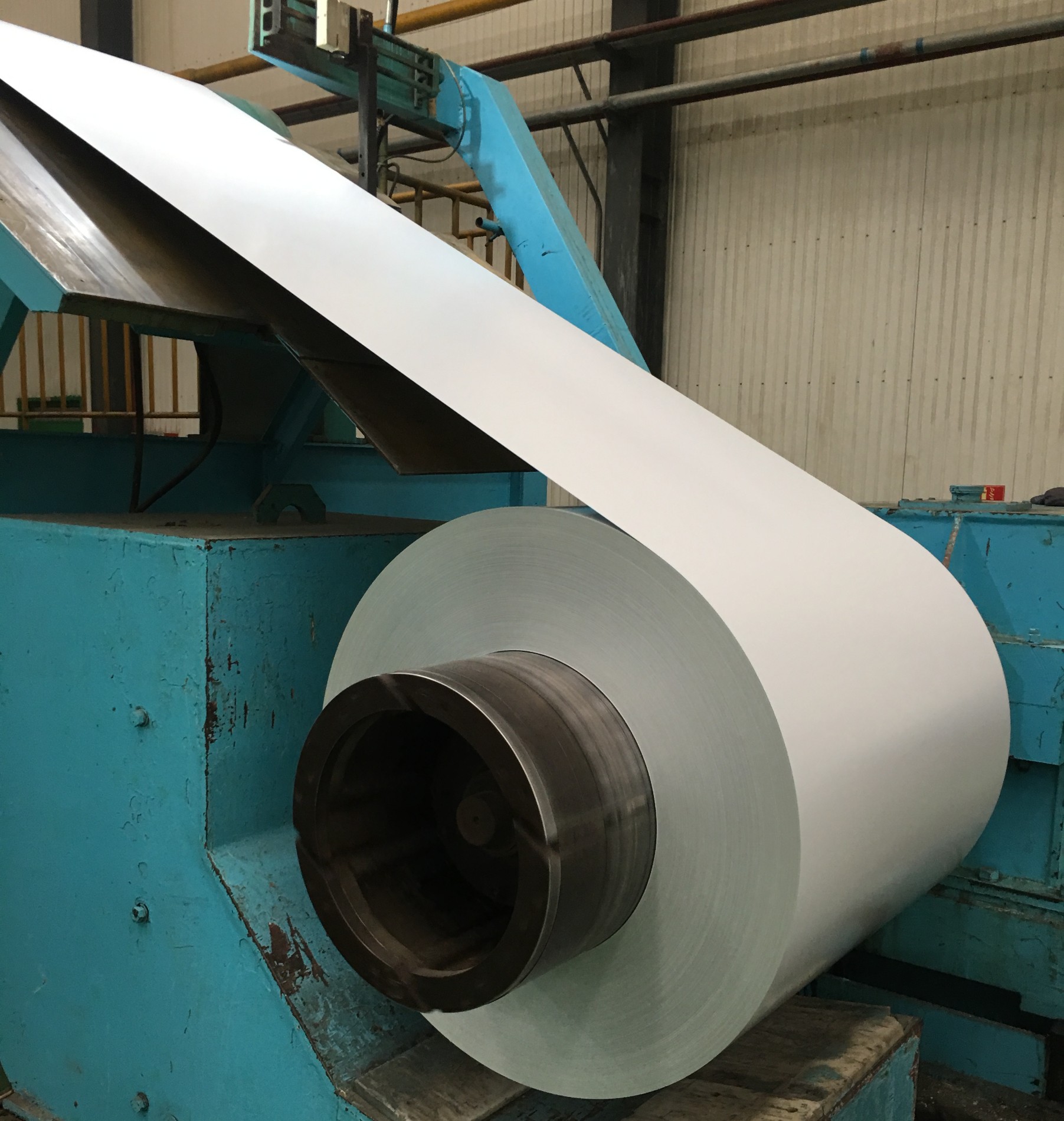 HDP SDP Coating PPGI/ PPGL 80 Years Guarantee High Weather Resistance Prepainted Steel Coil for Railway Harbour Oil Industry