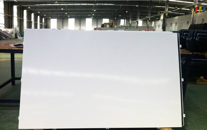 Enamelled steel plate for Kitchen and Subway use