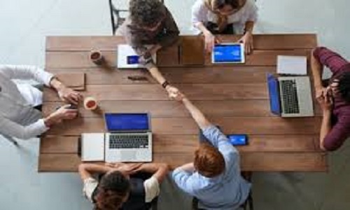 De integratie van zonnewaterpompen met invertertechnologie