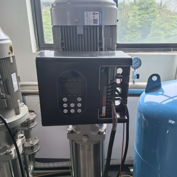 FS300 Intelligent Backpack IP54 Water Pump AC Drive